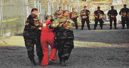 Prisioneros en Guantánamo. RUBÉN ESTEBAN 4ºB